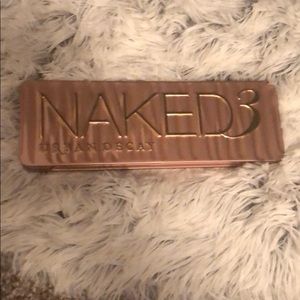 Urban decay naked 3 makeup pallet 💄